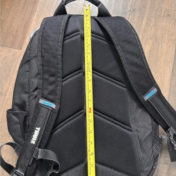 Thule Black Backpack for Men - Picture 5 of 6